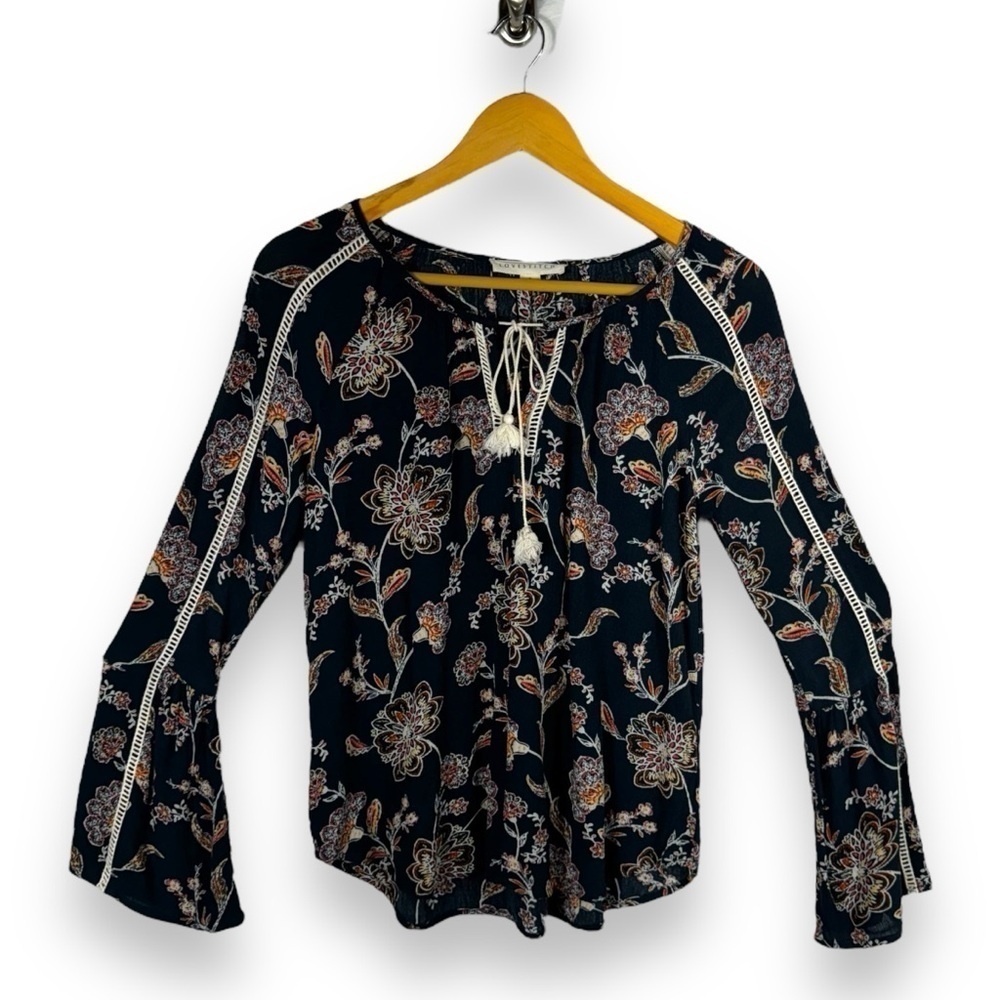 4 for $40 SALE! Lovestitch Floral Print Lace Detail Bell Sleeve Top, Navy, Sz S - Picture 2 of 13